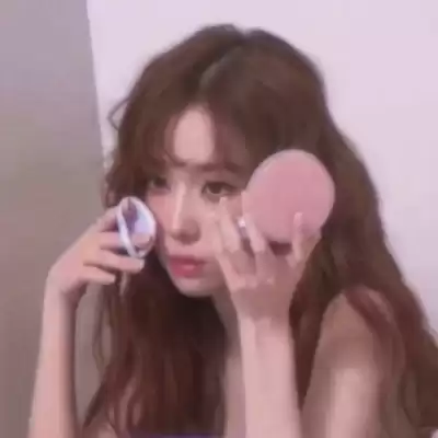 郁雁卉